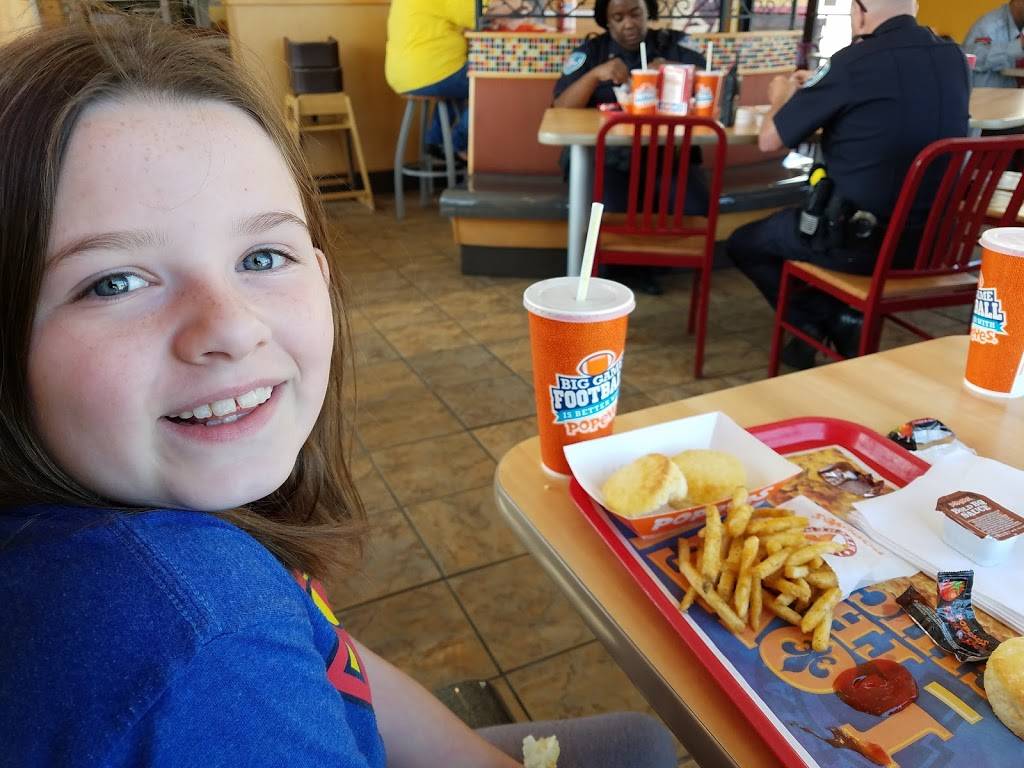 Popeyes Louisiana Kitchen | restaurant | 4605 Airline Dr, Metairie, LA 70001, USA | 5048859465 OR +1 504-885-9465