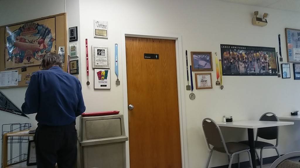 Chicago Deli | meal takeaway | Roosevelt & 28th St., St. Petersburg, FL 33716, USA | 7275733030 OR +1 727-573-3030