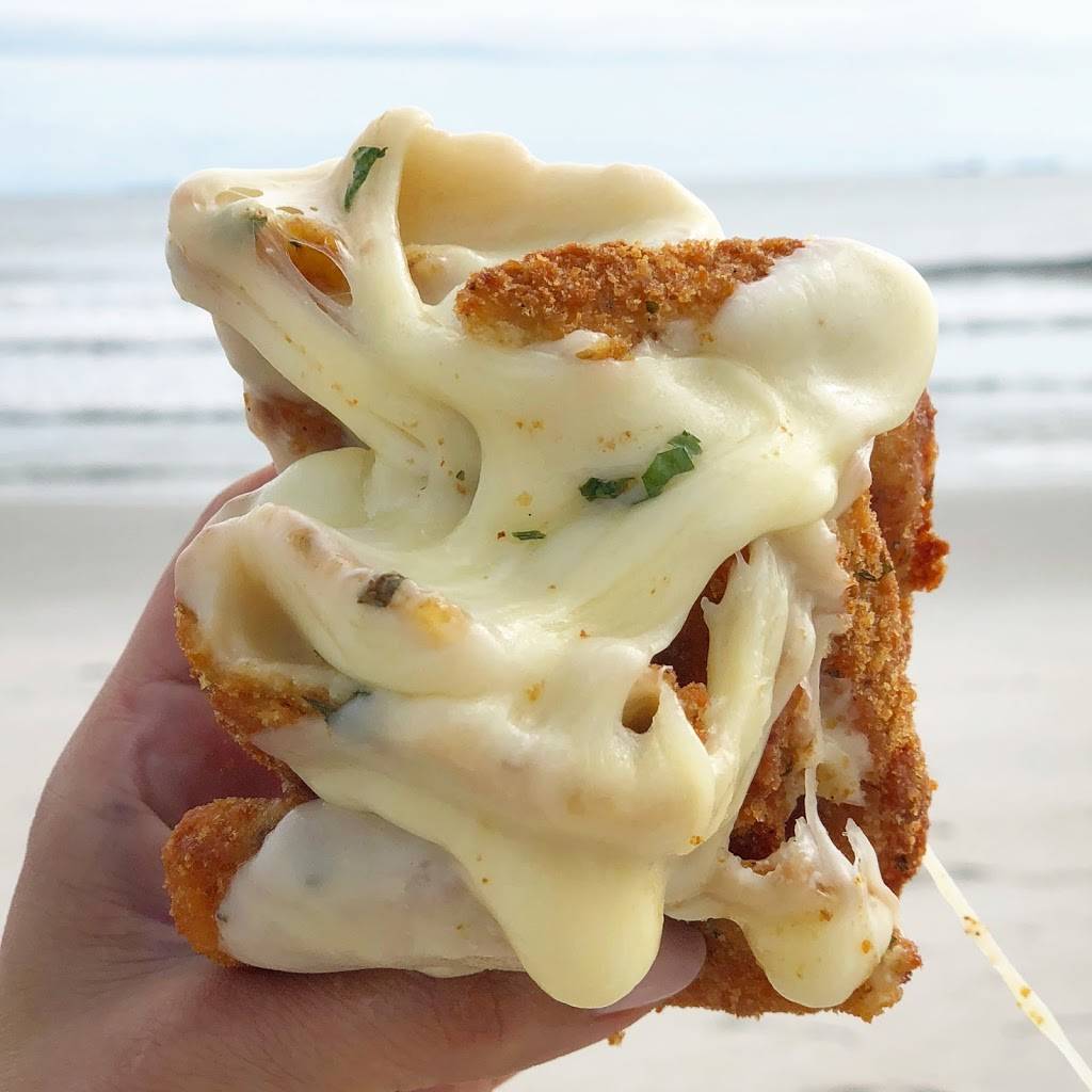 Ginos Long Beach | restaurant | 16 W Park Ave, Long Beach, NY 11561, USA | 5164328193 OR +1 516-432-8193