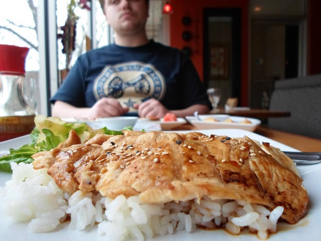 Yindee Restaurant | meal delivery | 1824 W Addison St, Chicago, IL 60613, USA | 7735254040 OR +1 773-525-4040