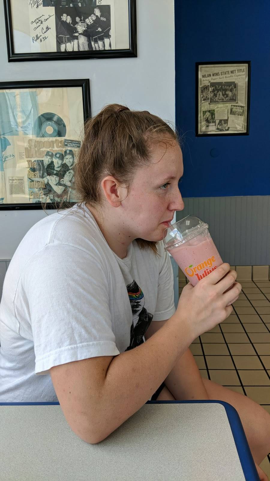 Dairy Queen | restaurant | 217 N Warpath Dr, Milan, IN 47031, USA | 8126542528 OR +1 812-654-2528