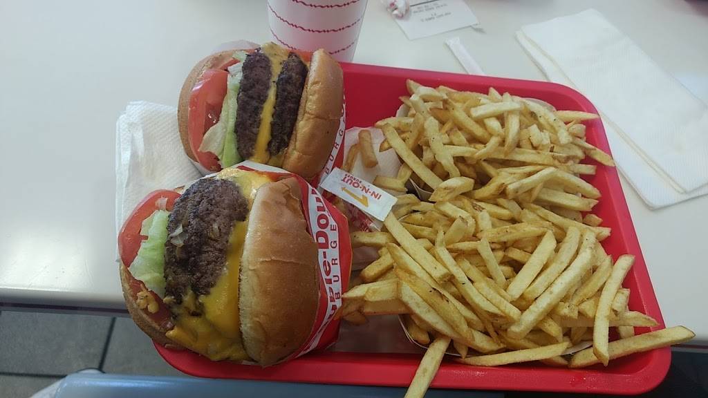 In-N-Out Burger | restaurant | 9855 Sierra Ave, Fontana, CA 92335, USA | 8007861000 OR +1 800-786-1000
