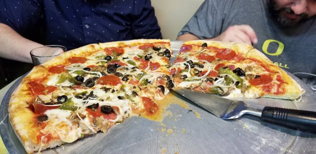 Ricos Pizzeria | restaurant | 5131 N Tamiami Trail, Sarasota, FL 34234, USA | 9413589958 OR +1 941-358-9958