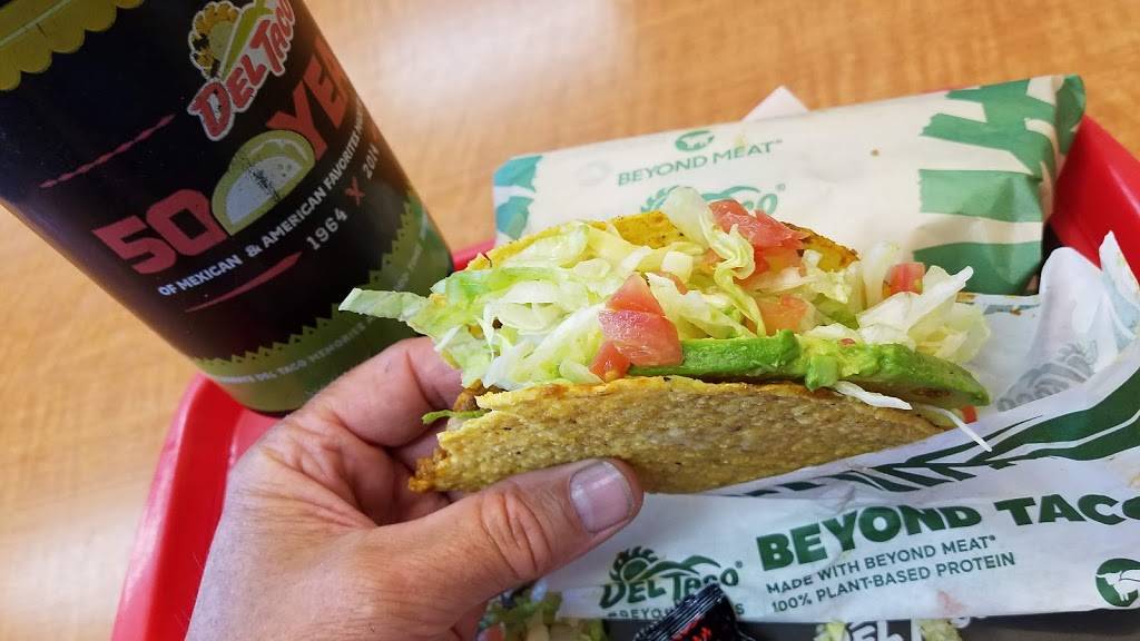 Del Taco | meal takeaway | 16805 Slover Ave, Fontana, CA 92337, USA | 9093571804 OR +1 909-357-1804