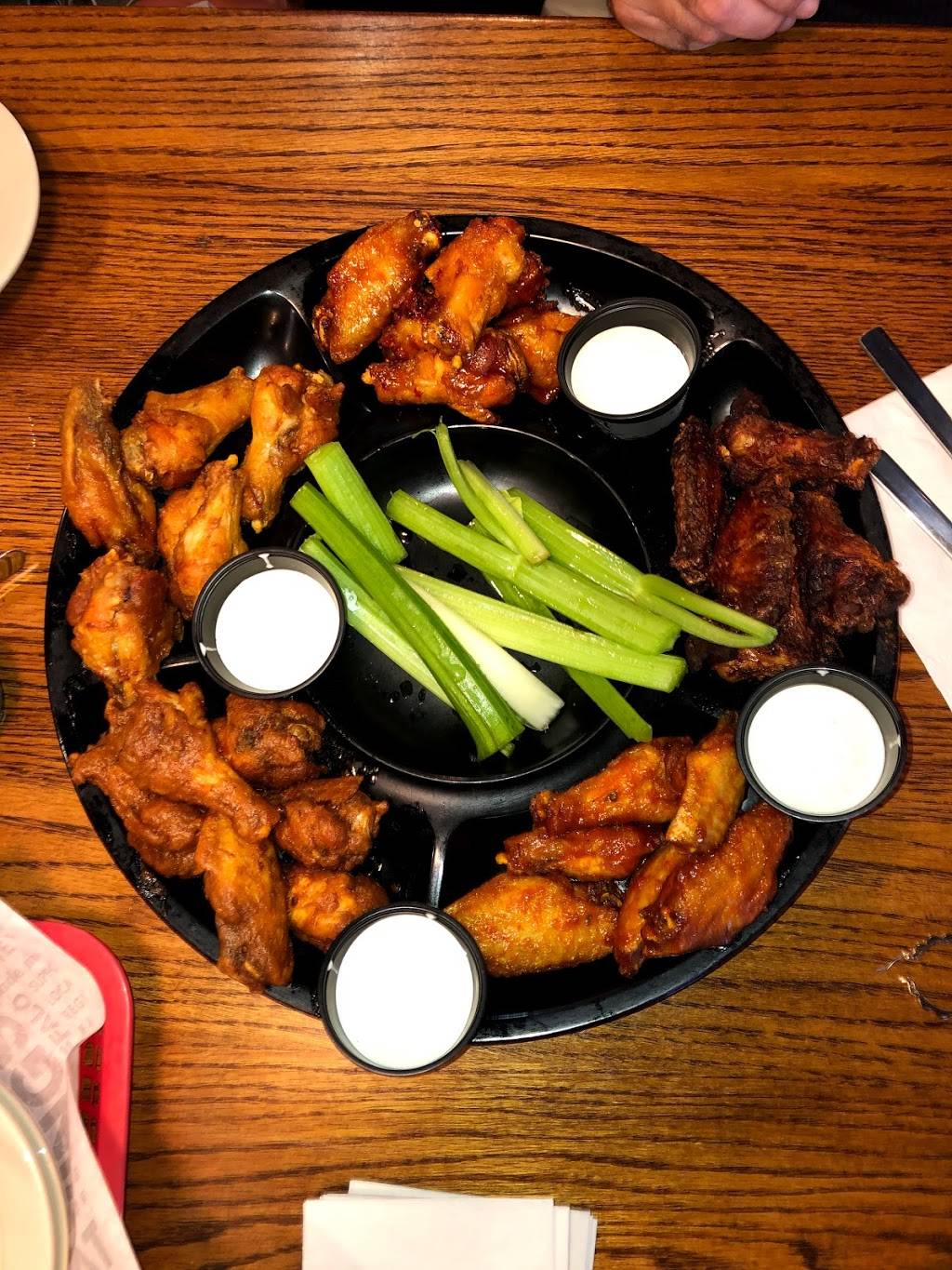 Wild Wing Cafe | cafe | 72 Pope Ave, Hilton Head Island, SC 29928, USA | 8437859464 OR +1 843-785-9464