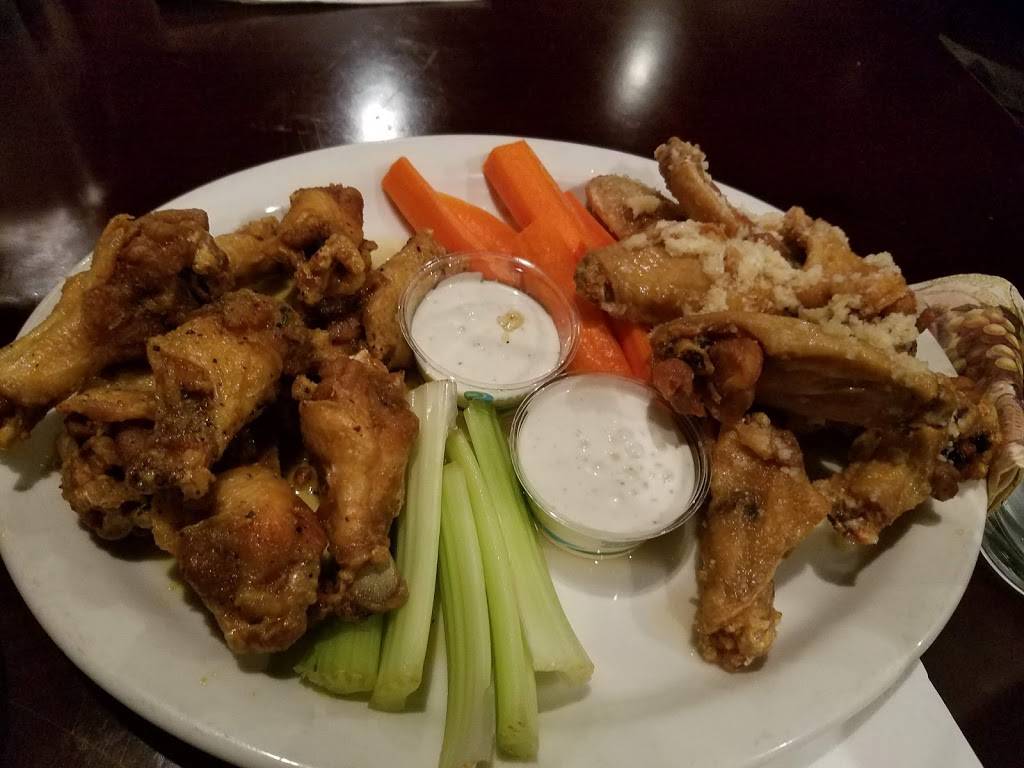 Chaplins Sports Bistro | restaurant | 29200 Kohoutek Way, Union City, CA 94587, USA | 5104296860 OR +1 510-429-6860