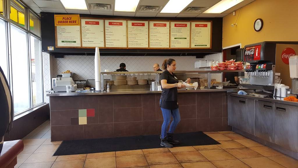 Los Burritos Tapatios | restaurant | 3285 E Ogden Ave, Lisle, IL 60532, USA | 6305483320 OR +1 630-548-3320