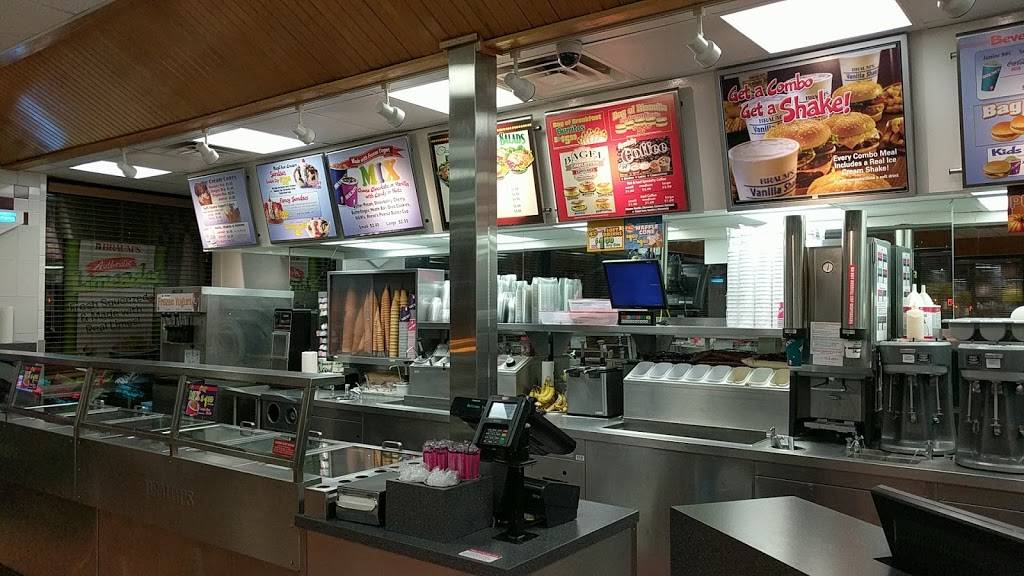 Braums Ice Cream & Burger Restaurant | restaurant | 1940 W Central Ave, El Dorado, KS 67042, USA | 3163217767 OR +1 316-321-7767