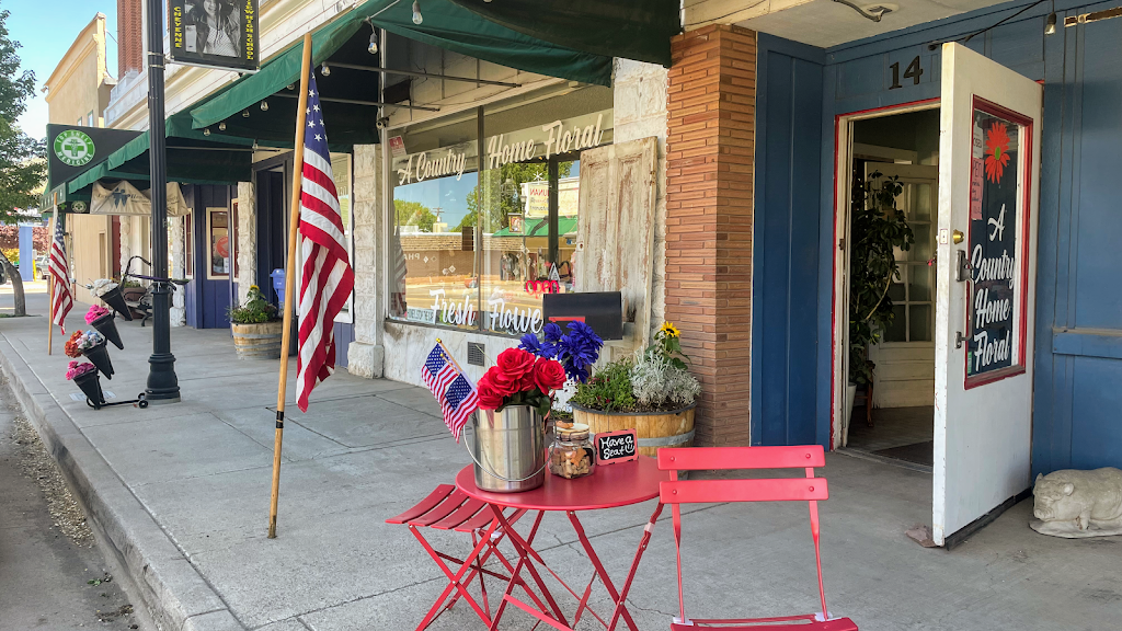 A Country Home Floral | meal takeaway | 14 N F St, Lakeview, OR 97630, USA | 5414172030 OR +1 541-417-2030