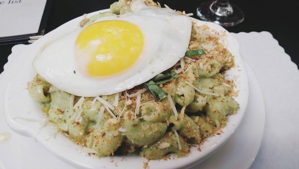 Mac Daddy | restaurant | 1453 18th St, San Francisco, CA 94107, USA | 4158726670 OR +1 415-872-6670