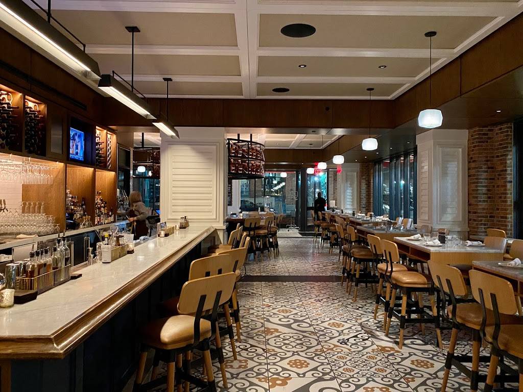 Tre Rivali | restaurant | 200 N Broadway, Milwaukee, WI 53202, USA | 4142913971 OR +1 414-291-3971