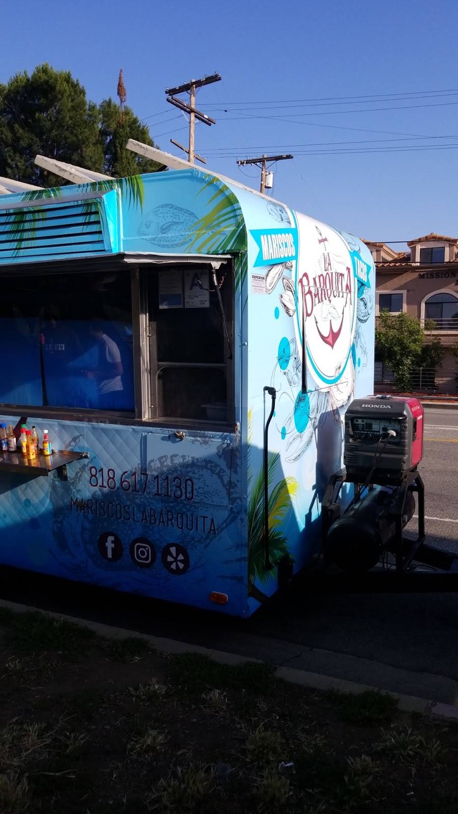 La Barquita Mariscos y Tacos | restaurant | Mission Hills, CA 91345, USA | 8186171130 OR +1 818-617-1130