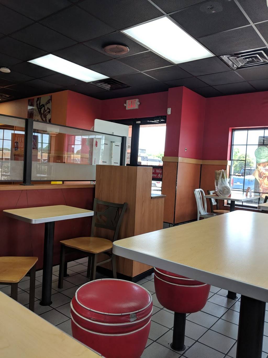 KFC | restaurant | 2110 Goliad Rd, San Antonio, TX 78223, USA | 2105910699 OR +1 210-591-0699