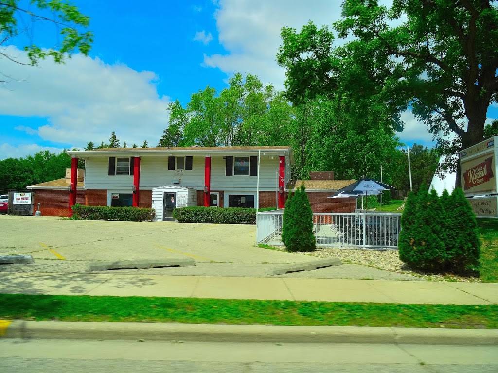 Klassik Tavern | restaurant | 410 W Verona Ave, Verona, WI 53593, USA | 6088456471 OR +1 608-845-6471