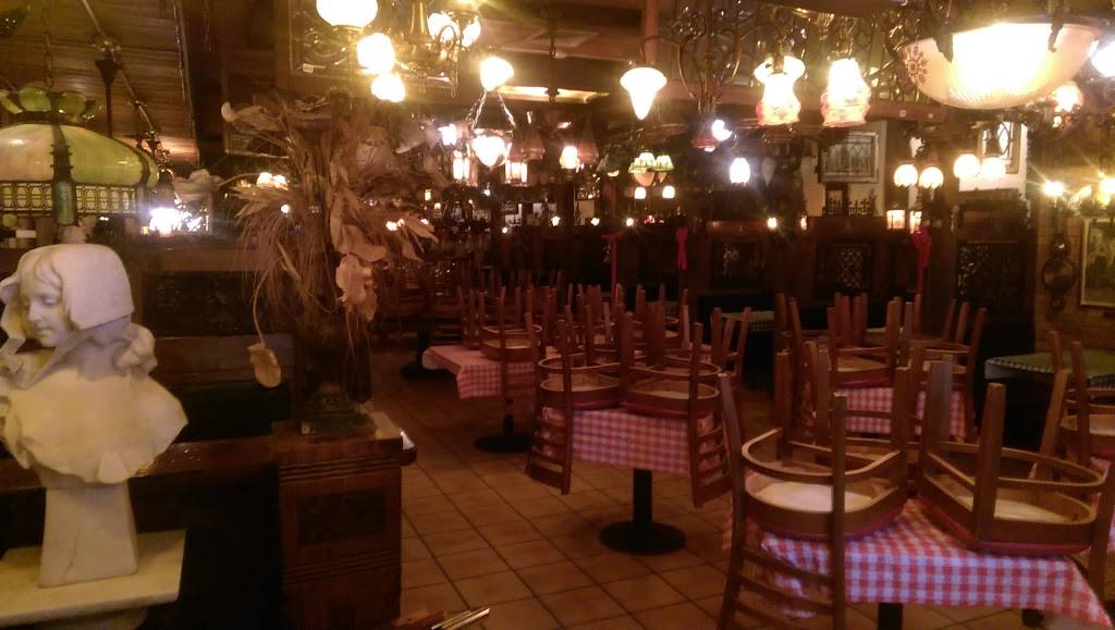 Gullivers | restaurant | 1805 Howard St, Evanston, IL 60202, USA | 7733382166 OR +1 773-338-2166