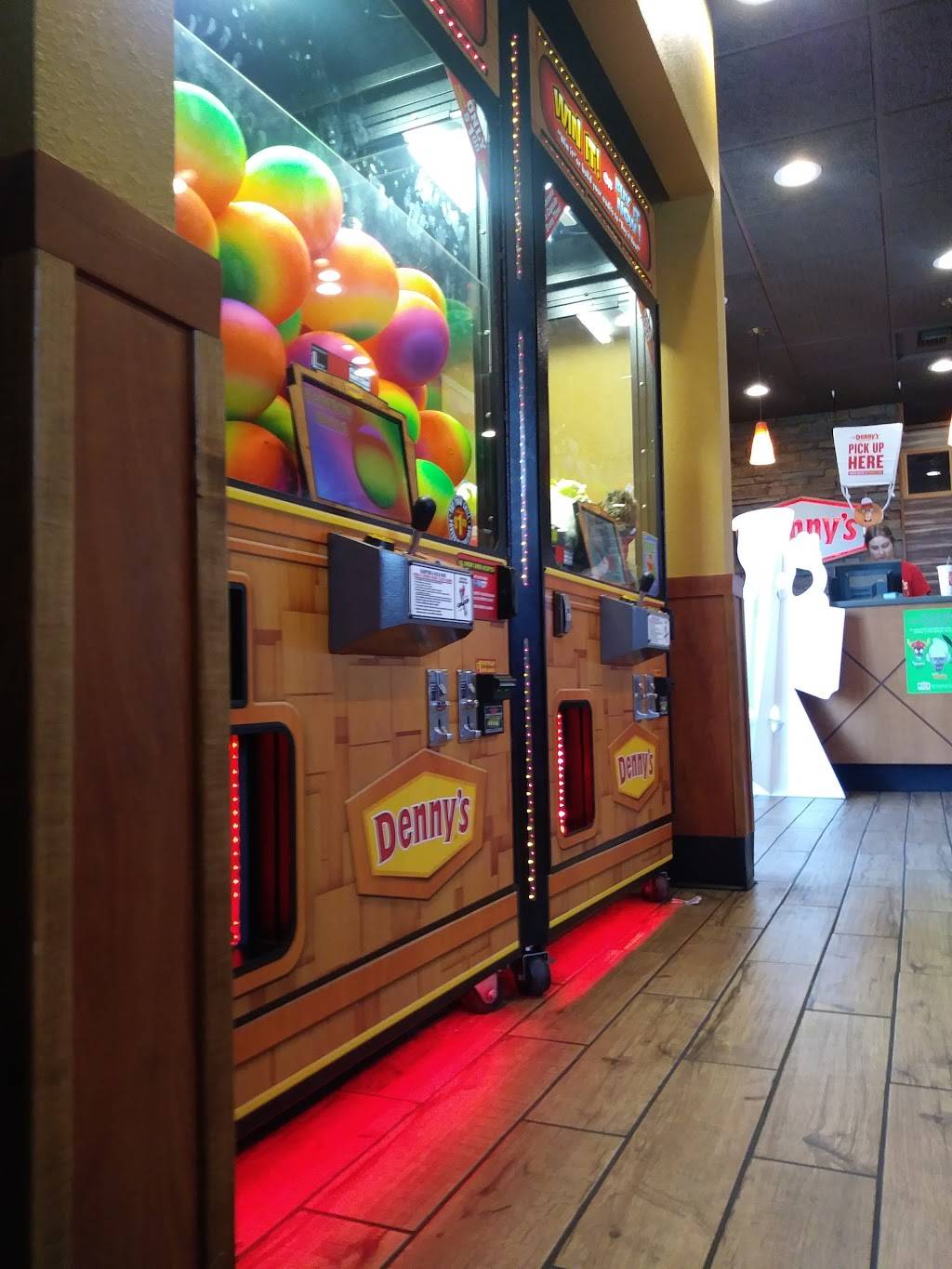 Dennys | restaurant | 8710 Rosedale Hwy, Bakersfield, CA 93312, USA | 6615875900 OR +1 661-587-5900