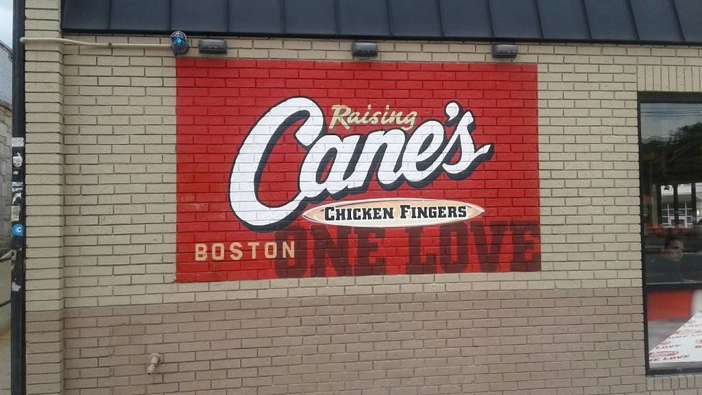 Raising Canes Chicken Fingers | meal takeaway | 949 Commonwealth Avenue, Boston, MA 02215, USA | 6173585932 OR +1 617-358-5932