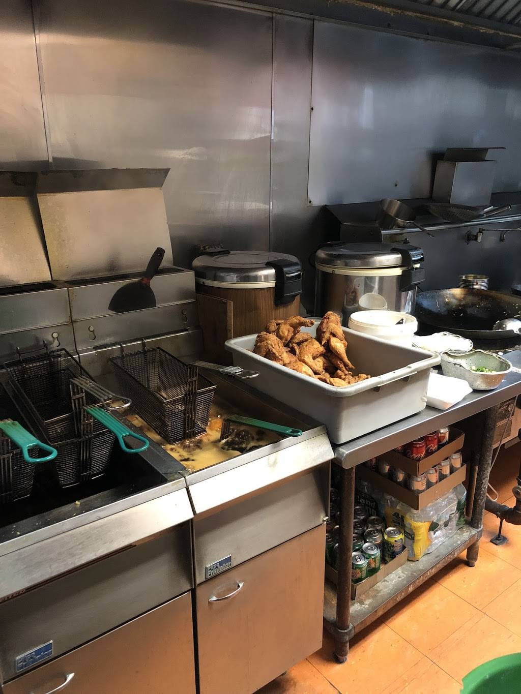 Halal Kitchen | restaurant | 2135 2nd Ave #2, New York, NY 10029, USA | 2127225250 OR +1 212-722-5250