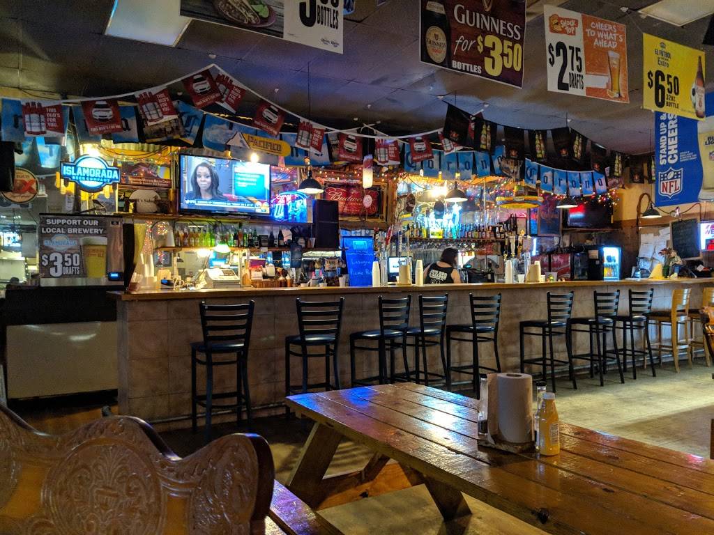 JRs BBQ & Saloon | restaurant | 15492 SW Warfield Blvd, Indiantown, FL 34956, USA | 7725970876 OR +1 772-597-0876