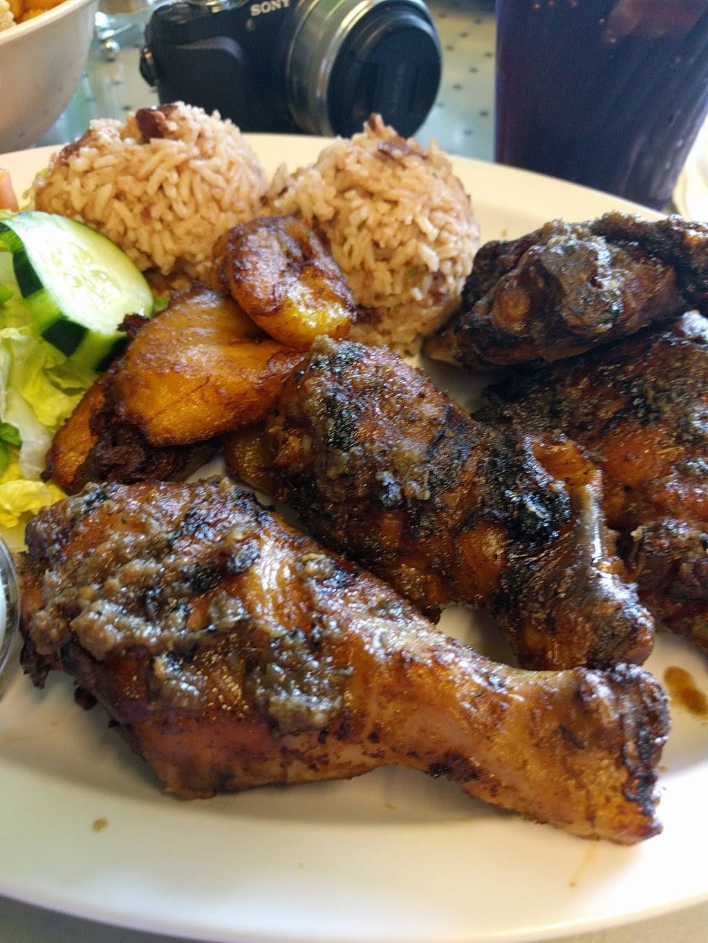 Back A Yard | restaurant | 1189 Willow Rd, Menlo Park, CA 94025, USA | 6503234244 OR +1 650-323-4244