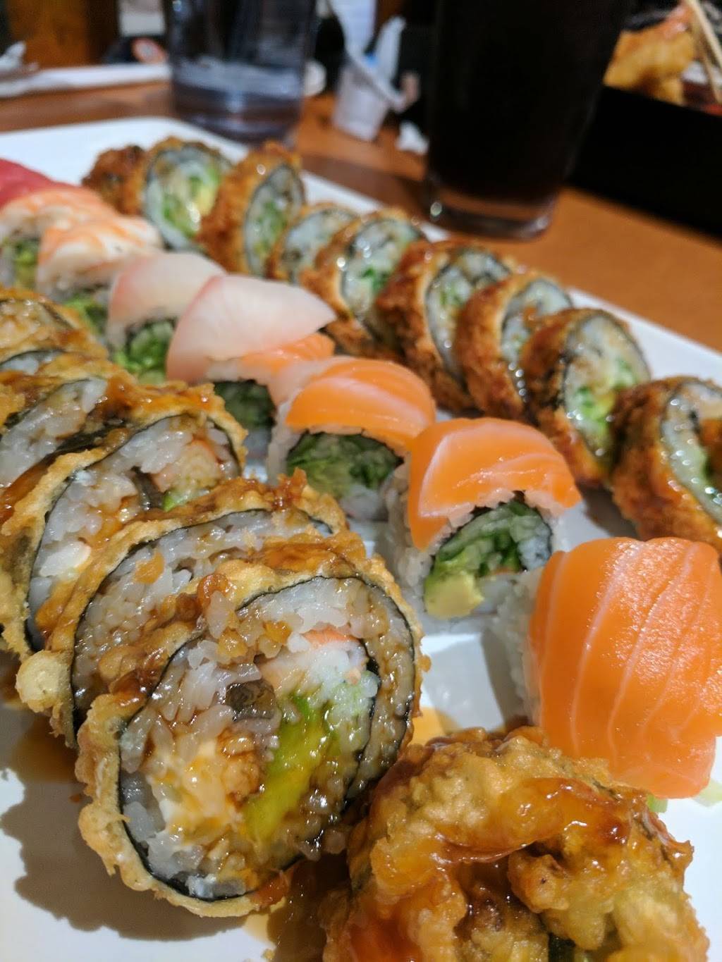 UMI SUSHI | restaurant | 3393 Plymouth Rd, Ann Arbor, MI 48105, USA | 7342220826 OR +1 734-222-0826