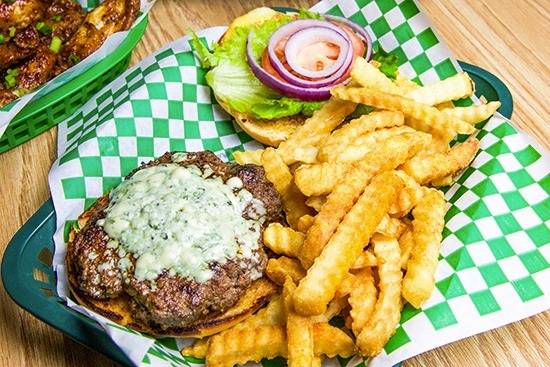 Wing Shack | restaurant | 4650 E Michigan St, Orlando, FL 32812, USA | 4073814798 OR +1 407-381-4798