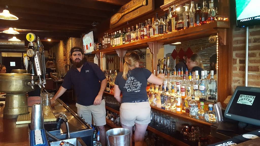 Ryleighs Oyster | restaurant | 36 E Cross St, Baltimore, MD 21230, USA | 4105392093 OR +1 410-539-2093