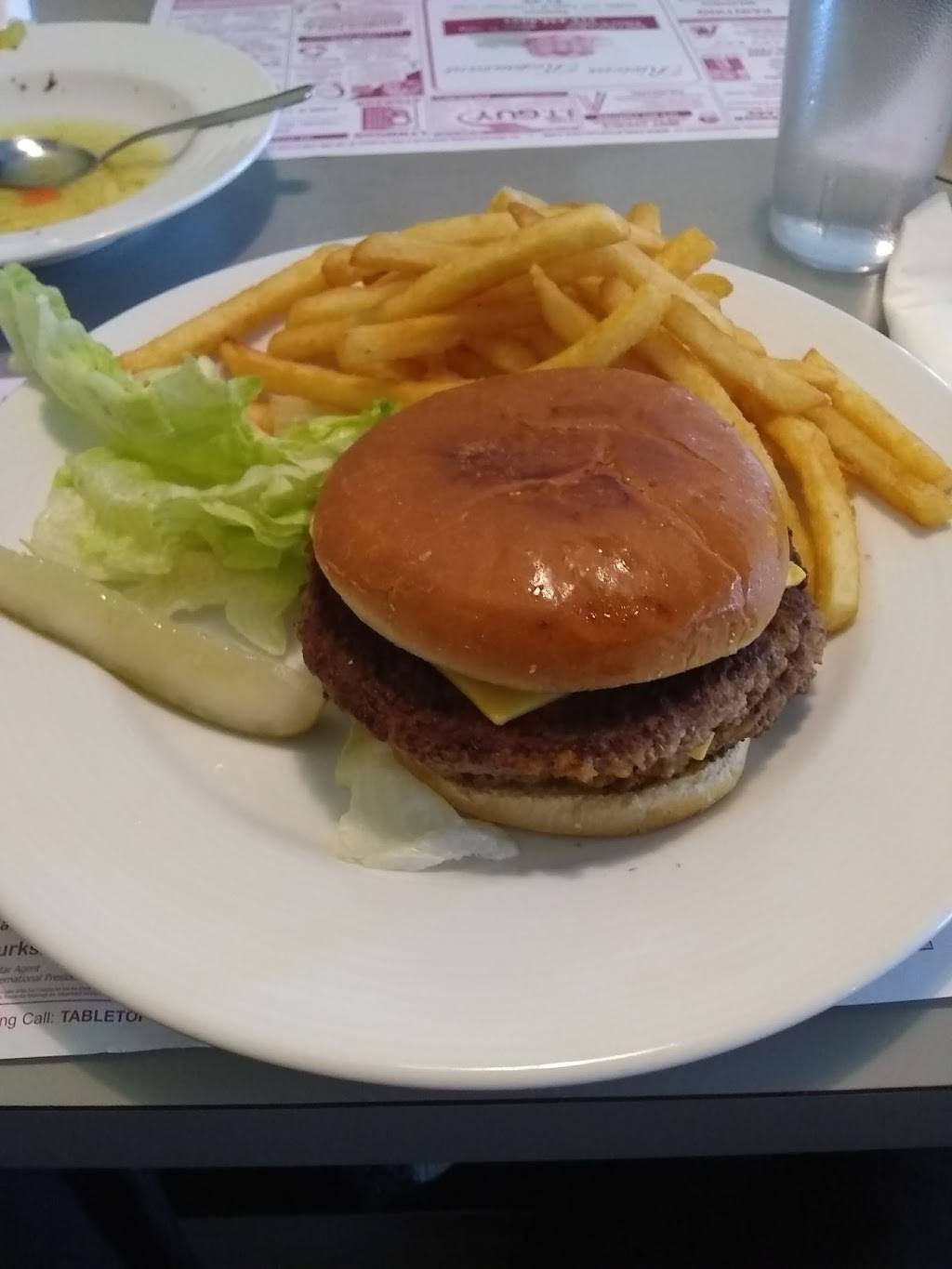 Riviera Restaurant | restaurant | 1609, 615 Ridge Rd, Munster, IN 46321, USA | 2198360001 OR +1 219-836-0001