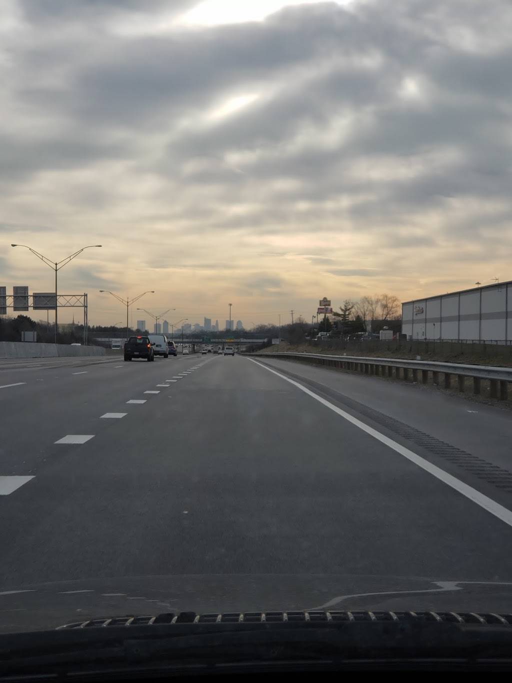 Pilot Travel Center | restaurant | 3600 Interchange Rd, Columbus, OH 43204, USA | 6143089195 OR +1 614-308-9195