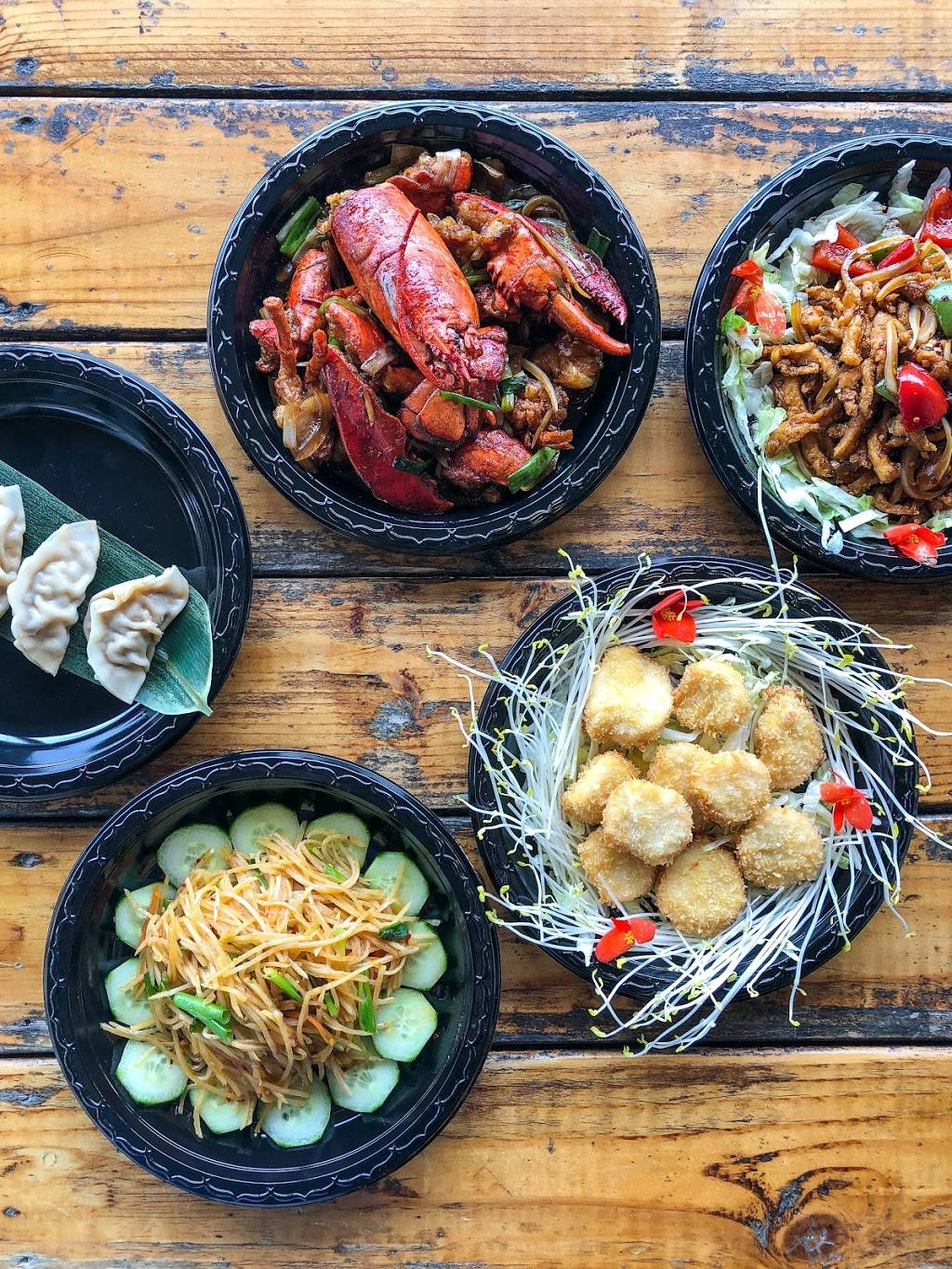 Street Food | restaurant | 58 S Erie Ave, Montauk, NY 11954, USA | 6312385555 OR +1 631-238-5555