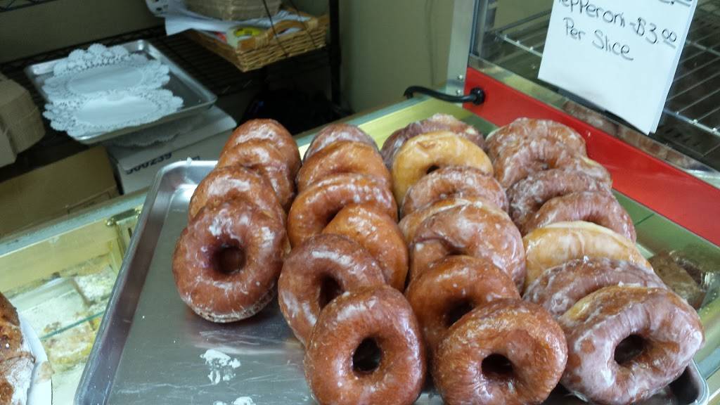 Jericho Deli | restaurant | 174 Jericho Rd, Berlin, NH 03570, USA | 6037525600 OR +1 603-752-5600