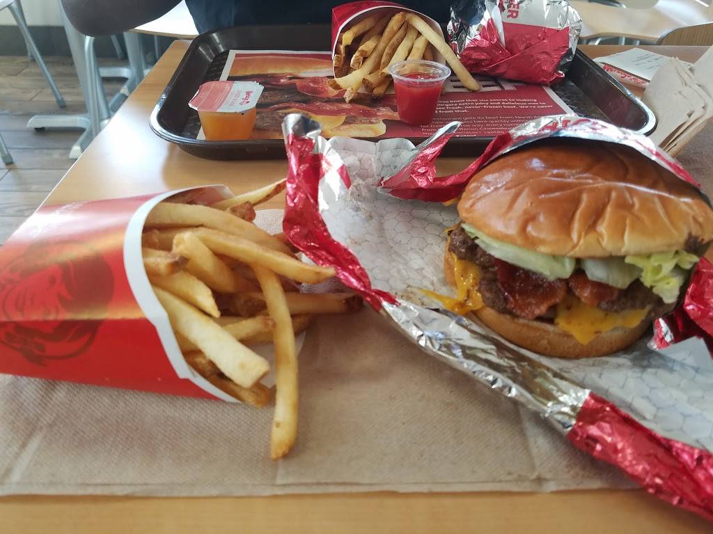 Wendys | restaurant | 2117 W Evans St, Florence, SC 29501, USA | 8436674455 OR +1 843-667-4455