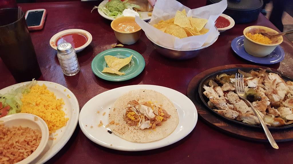 El Conquistador Restaurant | restaurant | 4508 W Waco Dr, Waco, TX 76710, USA | 2547724596 OR +1 254-772-4596