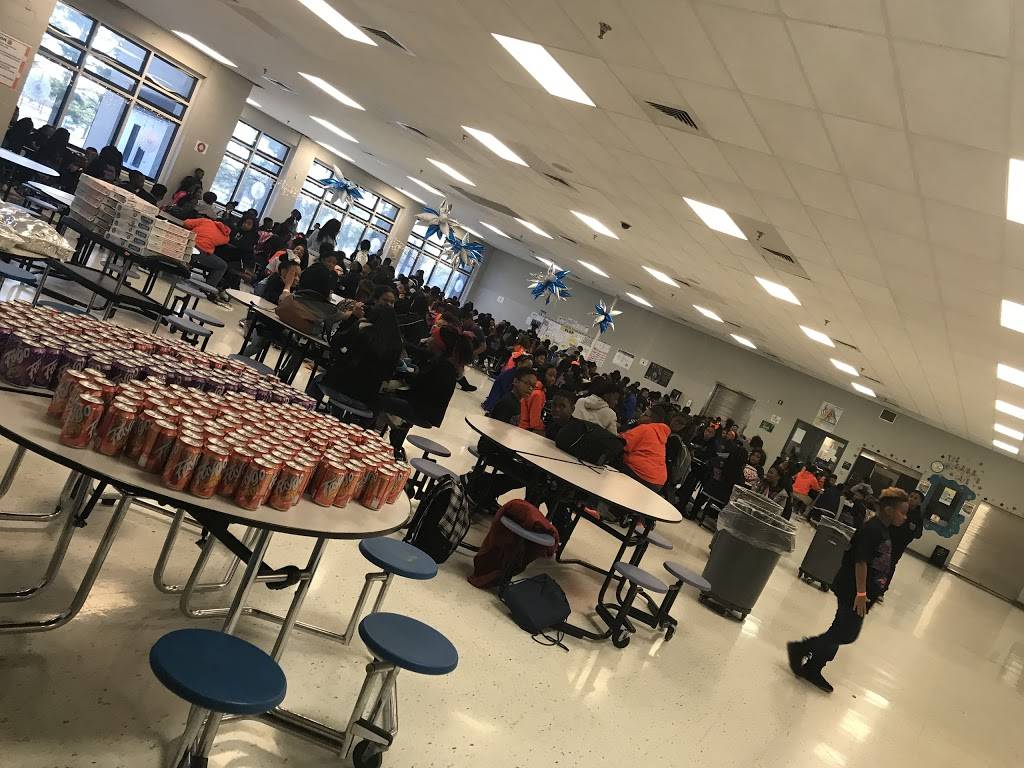 Moes Hot Wings | meal takeaway | 5910 Mt Moriah Rd, Memphis, TN 38115, USA | 9014176226 OR +1 901-417-6226