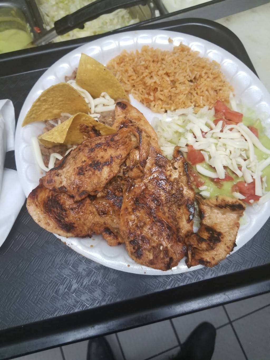 Gugus Tacos Restaurant | restaurant | 15317 Vanowen St, Van Nuys, CA 91406, USA | 8187817428 OR +1 818-781-7428