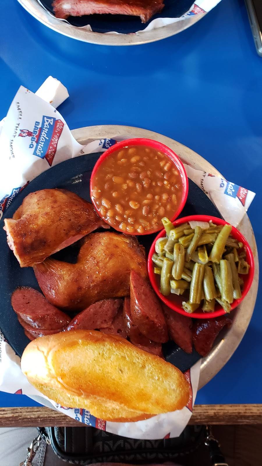 Bandanas Bar-B-Q | restaurant | 9500 Manchester Rd, St. Louis, MO 63119, USA | 3149637427 OR +1 314-963-7427