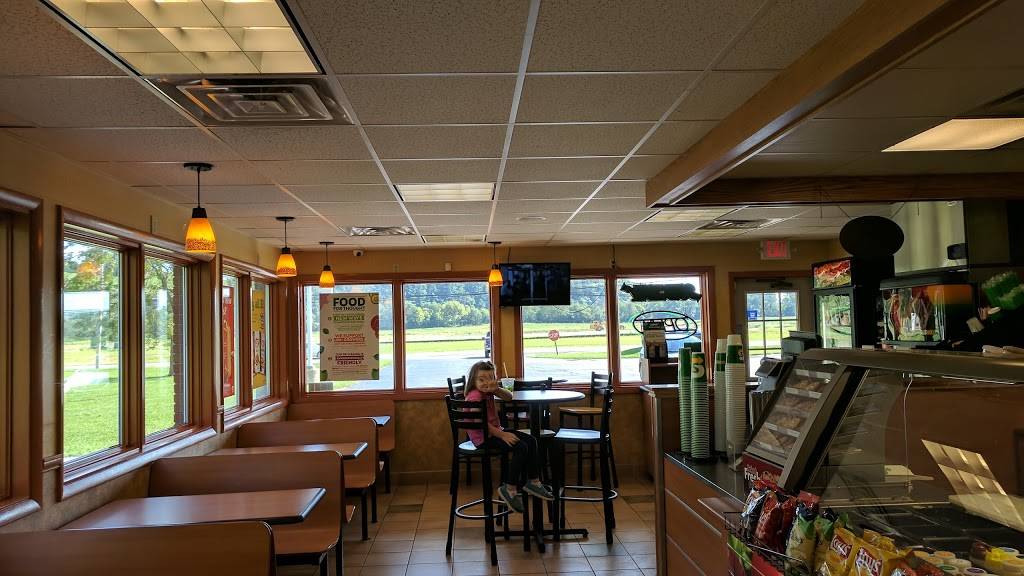 Subway | restaurant | 2183 W High St NE Unit B, Newark, OH 43055, USA | 7407637097 OR +1 740-763-7097