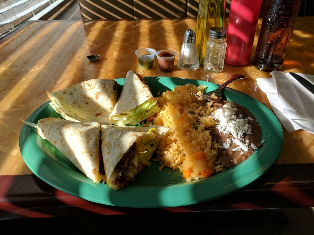 Taqueria Hot Wing | restaurant | 11250 GA-9, Roswell, GA 30076, USA | 4046475452 OR +1 404-647-5452