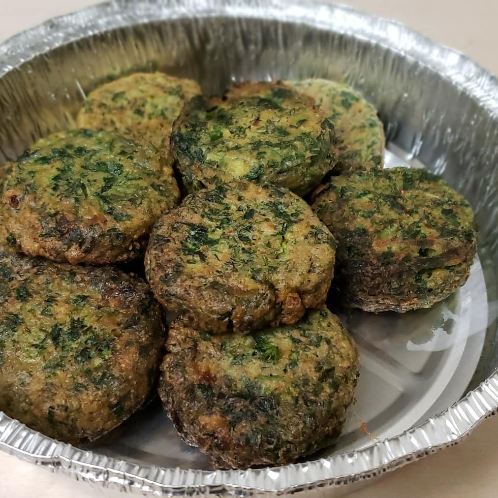 Vickys Dishes | restaurant | 9919 Sepulveda Blvd, Mission Hills, CA 91345, USA | 8182880103 OR +1 818-288-0103