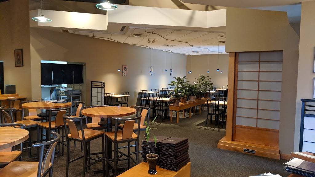 Miyoshi | restaurant | 8660 Bankers St, Florence, KY 41042, USA | 8595256564 OR +1 859-525-6564