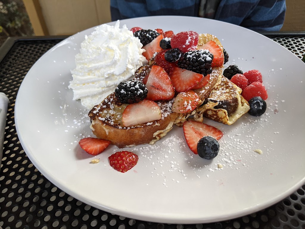 Café Carmel | restaurant | Ocean Ave, Carmel-By-The-Sea, CA 93921, USA | 8316243870 OR +1 831-624-3870