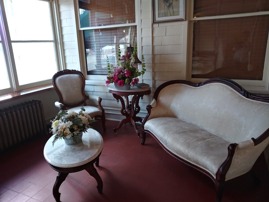 The Higgins Hotel and Paisley Restaurant | restaurant | 416 W Birch St, Glenrock, WY 82637, USA | 3072770865 OR +1 307-277-0865