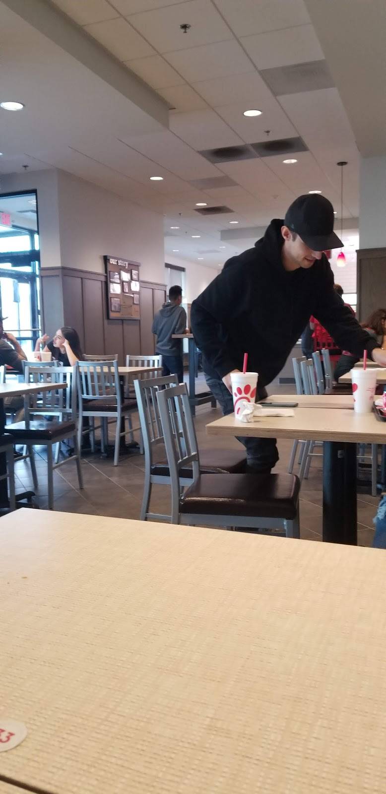 Chick-fil-A | restaurant | 18601 Dexter Ave, Lake Elsinore, CA 92532, USA | 9514711123 OR +1 951-471-1123