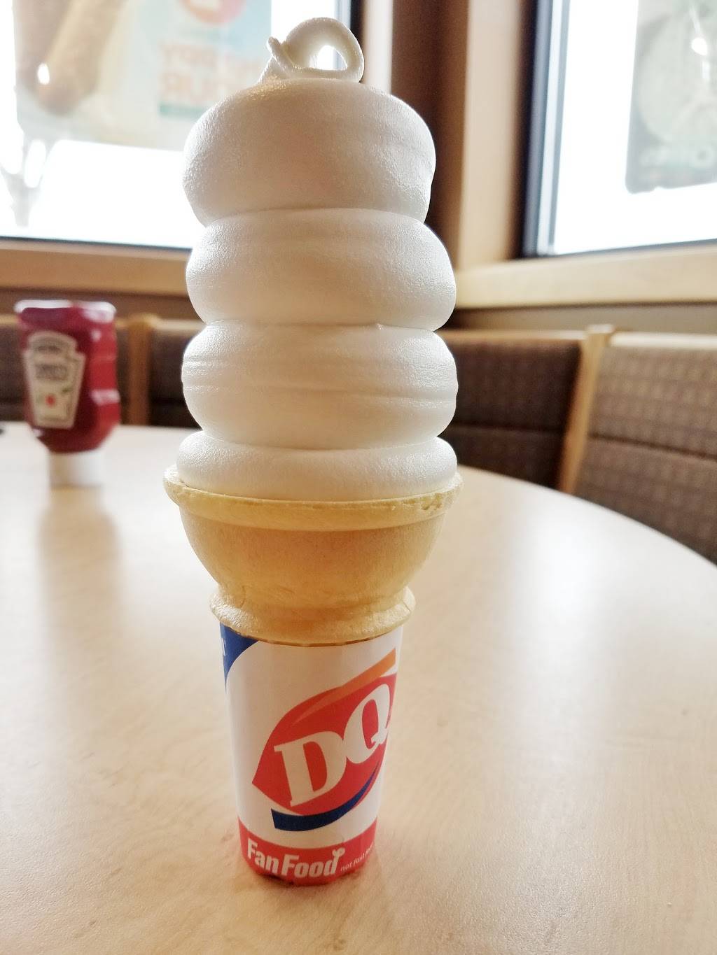 Dairy Queen Grill & Chill | restaurant | 8895 Darrow Rd, Twinsburg, OH 44087, USA | 3304254196 OR +1 330-425-4196