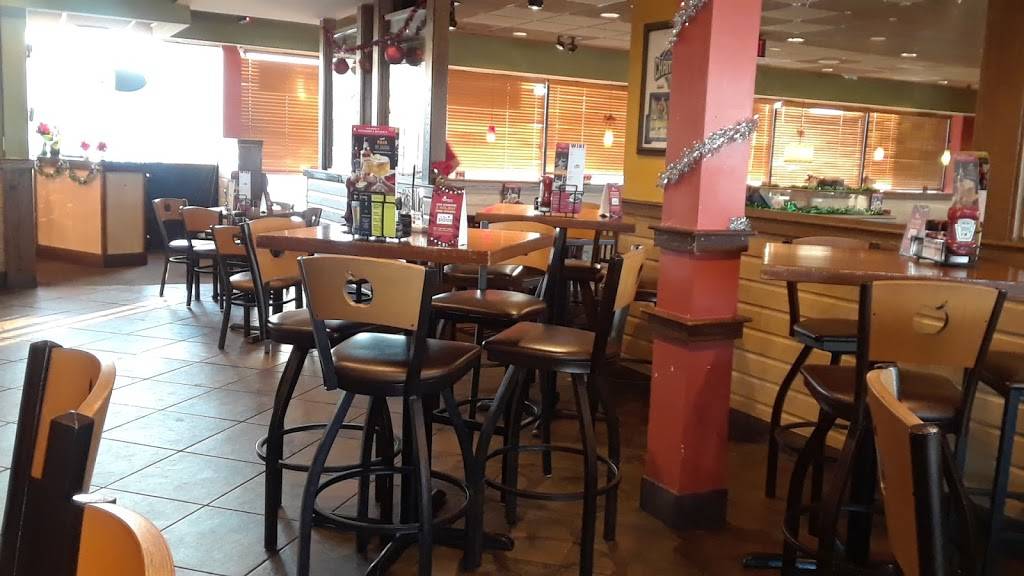 Applebees Grill + Bar | restaurant | 6464 E NW Hwy Suite 510, Dallas, TX 75231, USA | 2143617625 OR +1 214-361-7625