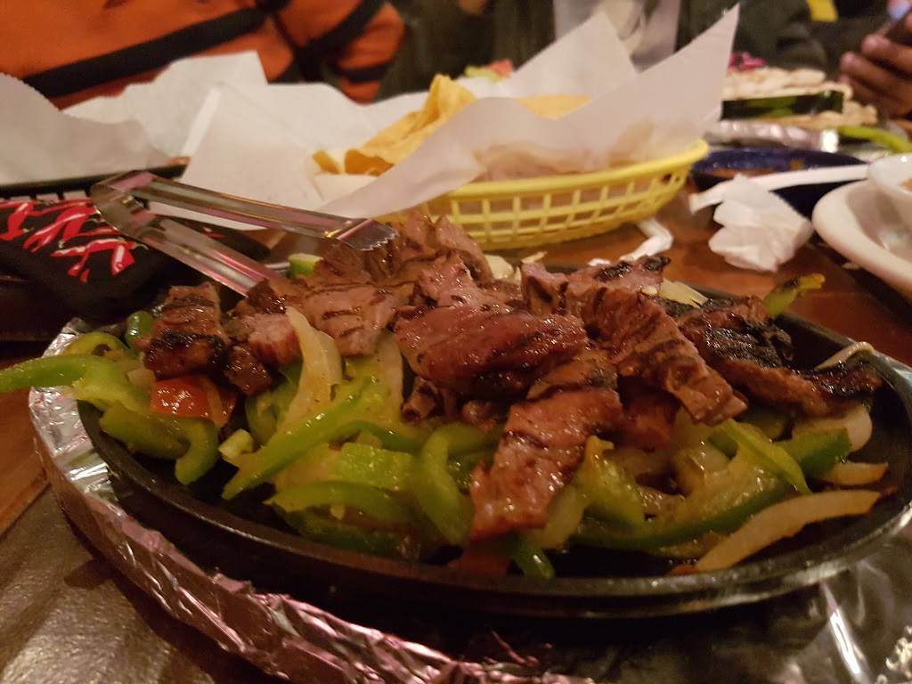 Compadres Mex Mex Grill | restaurant | 929 S Main St, Greenville, SC 29601, USA | 8642828945 OR +1 864-282-8945