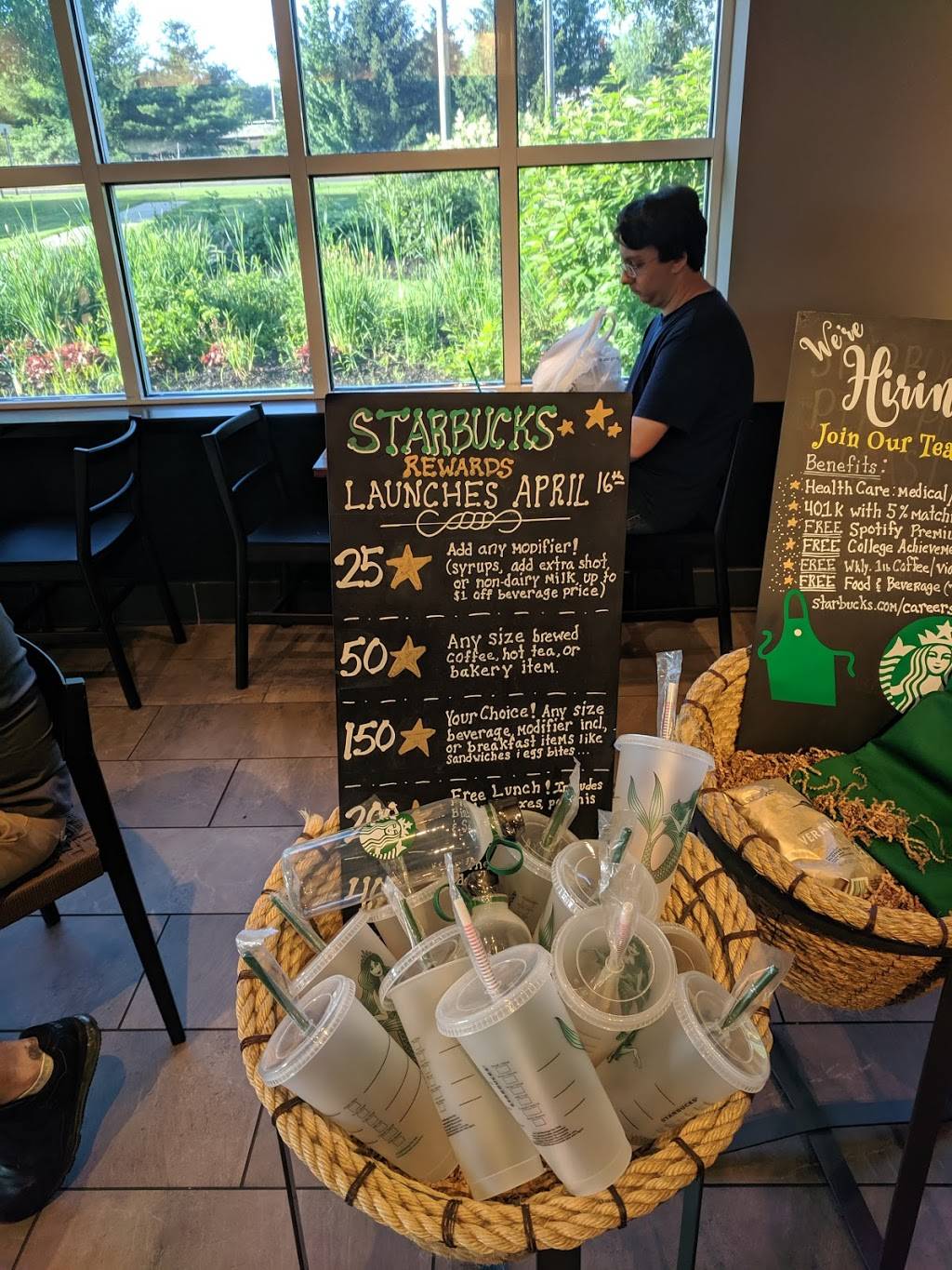 Starbucks | cafe | 113 Mill Plain Rd, Danbury, CT 06811, USA | 2037780203 OR +1 203-778-0203