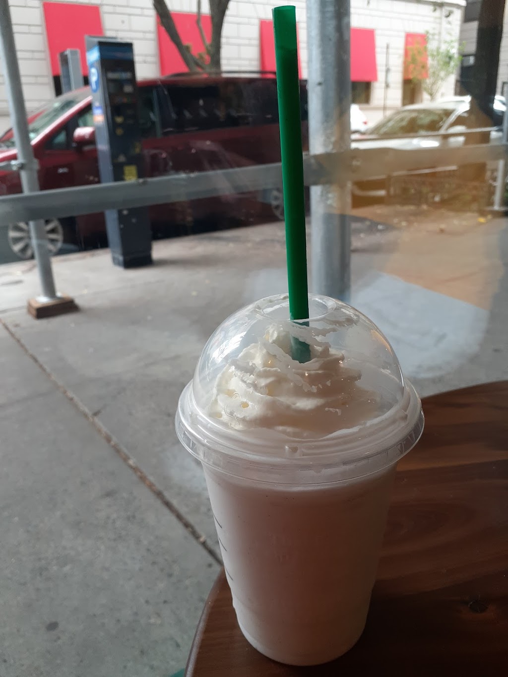 Starbucks | cafe | 2252 Broadway, New York, NY 10024, USA | 2127211267 OR +1 212-721-1267