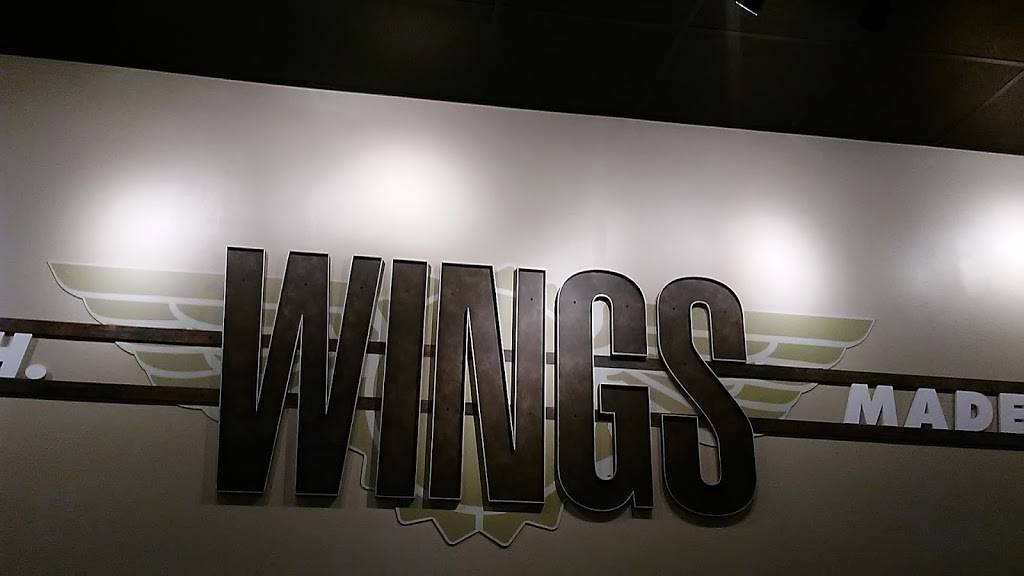 Wingstop | restaurant | 1578 Hillman St, Tulare, CA 93274, USA | 5593667639 OR +1 559-366-7639