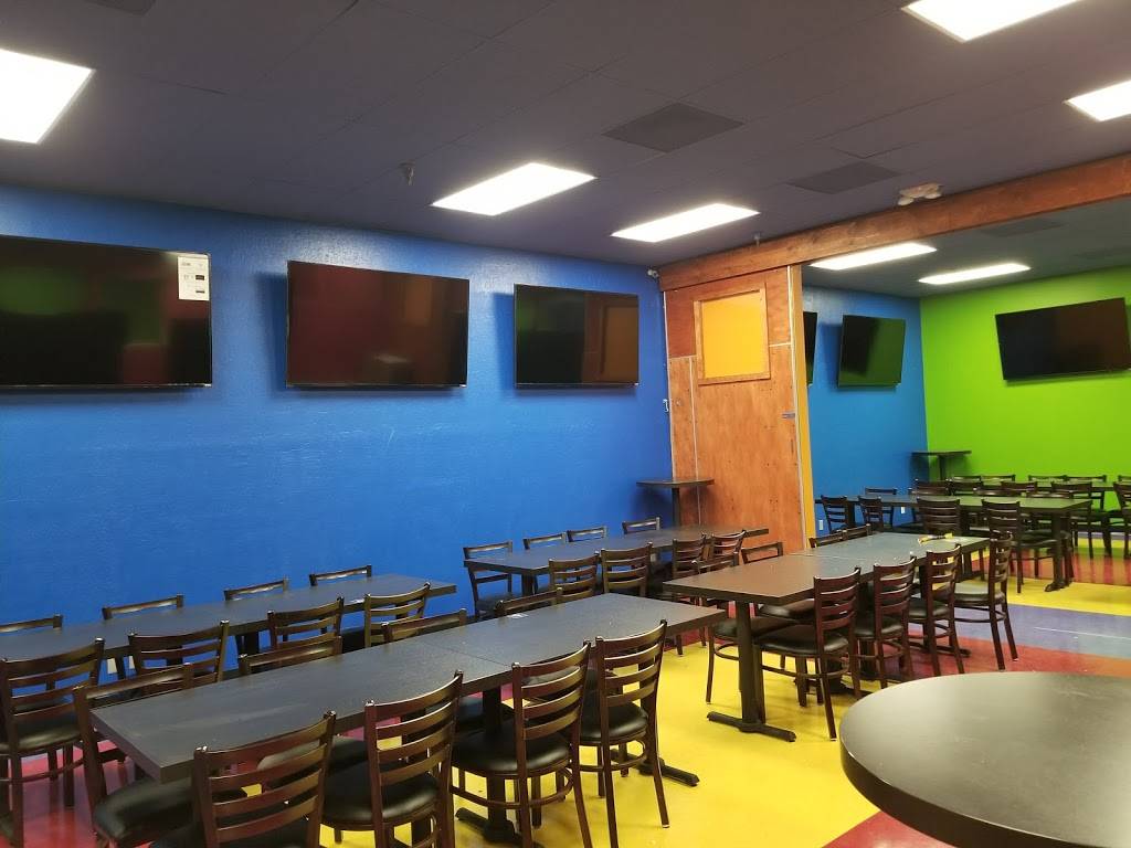 Straw Hat Pizza | restaurant | 1053 1st St, Gilroy, CA 95020, USA | 4088422745 OR +1 408-842-2745